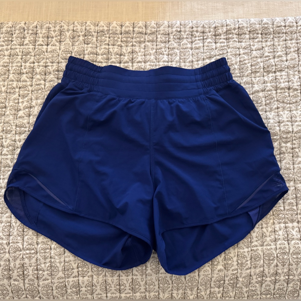 Lululemon Hotty Hot Shorts 4 Inch